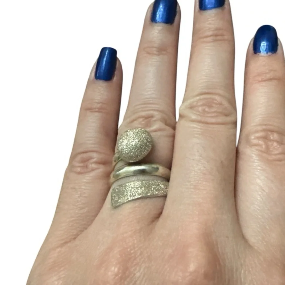 Elegant Gold tone Textured Wrap Ring